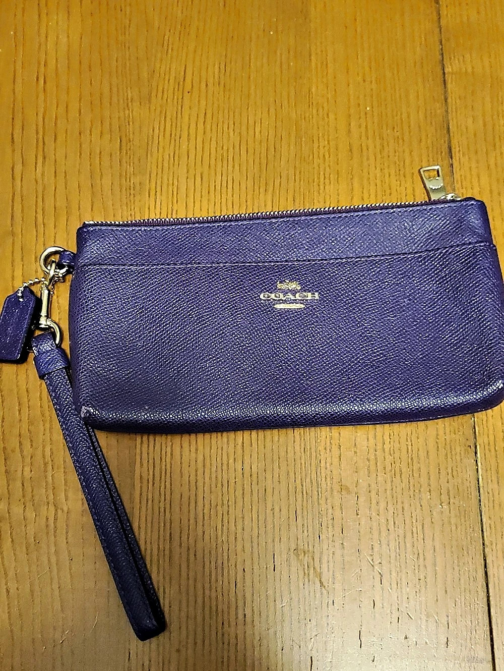 Coach Corner Zip Wristlet in Crossgrain Leather Purple